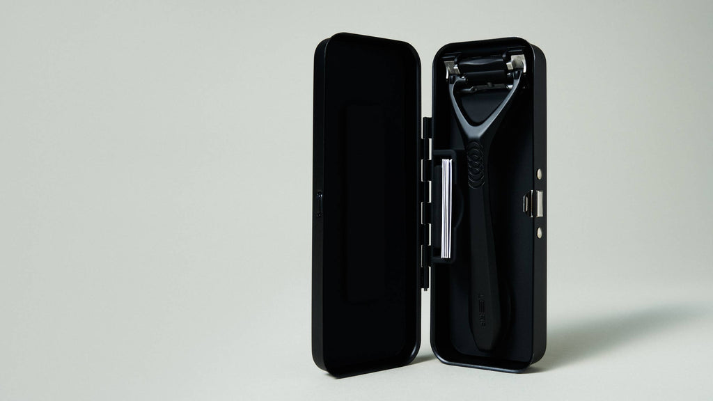 Leaf Two Razor Case