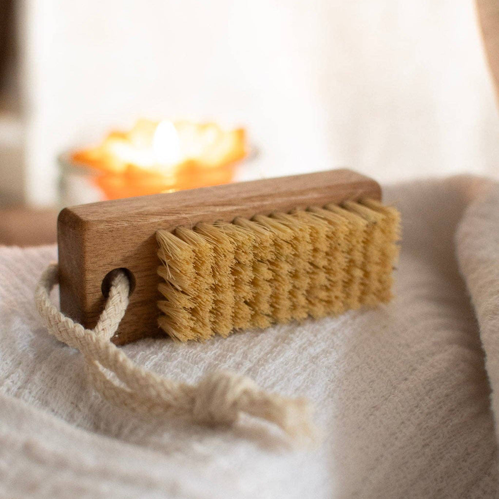 Nail Brush - Acacia Wood
